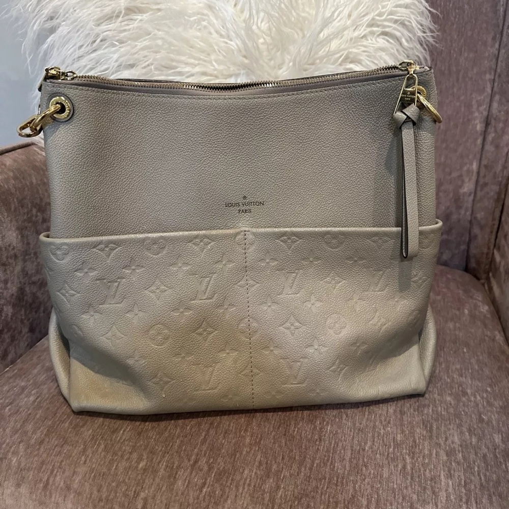Louis Vuitton Maida Hobo in Turtledove